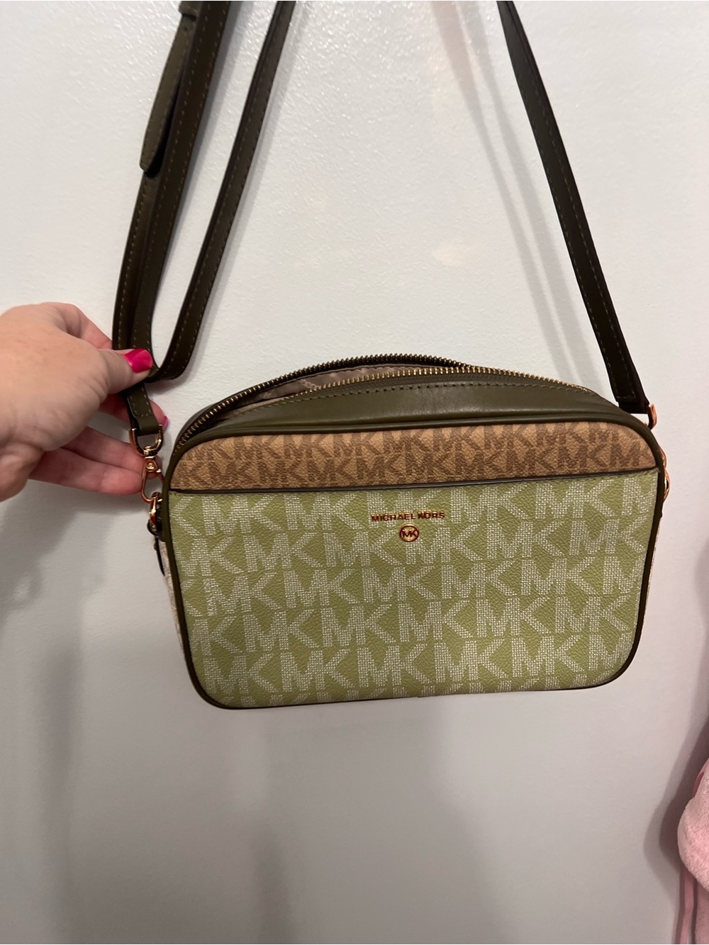 Michael Kors Olive & Beige Logo Crossbody with Gold Hardware - Picture 4 of 5